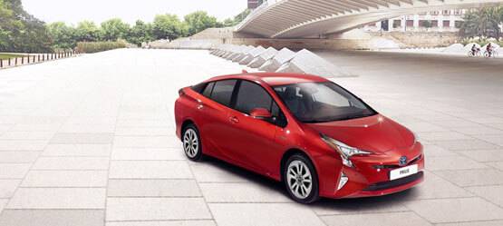 У будущего есть правильный ответ: Toyota начинает прием заказов на новый Prius в России
